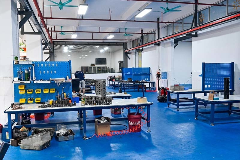 Guangzhou Tieqi Construction Machinery Co., Ltd. خط تولید سازنده