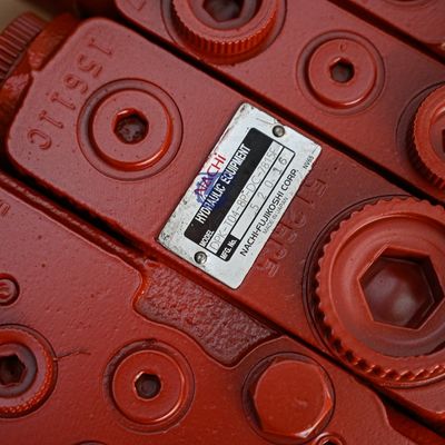 دریچه کنترل Nachi DPK-T04-8P-DC-7815F برای حفاری Hitachi EX55 ZAX60 Kobelco SK60
